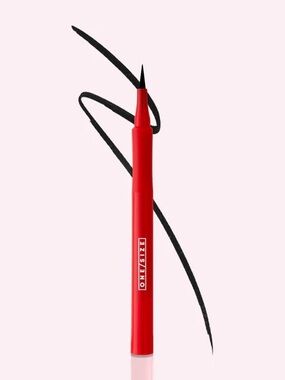 ONE/SIZE POINT MADE
WATERPROOF LIQUID EYELINER PEN in Bodacious Black